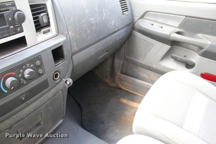 image for item DA2725 2007 Dodge Ram 1500 Quad Cab pickup truck