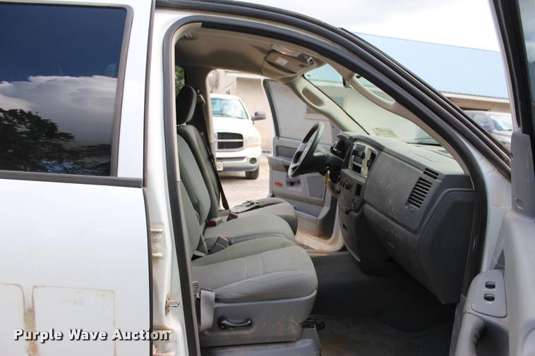 image for item DA2725 2007 Dodge Ram 1500 Quad Cab pickup truck