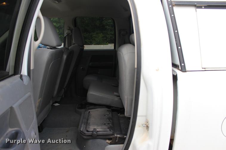 image for item DA2725 2007 Dodge Ram 1500 Quad Cab pickup truck