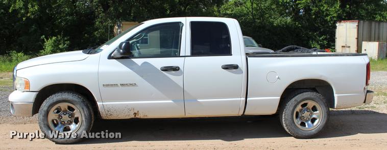 image for item DA2726 2005 Dodge Ram 1500 Quad Cab pickup truck