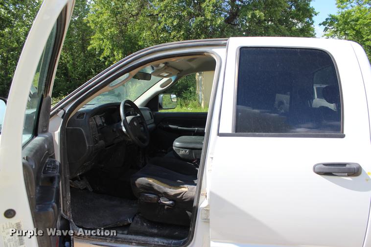image for item DA2726 2005 Dodge Ram 1500 Quad Cab pickup truck