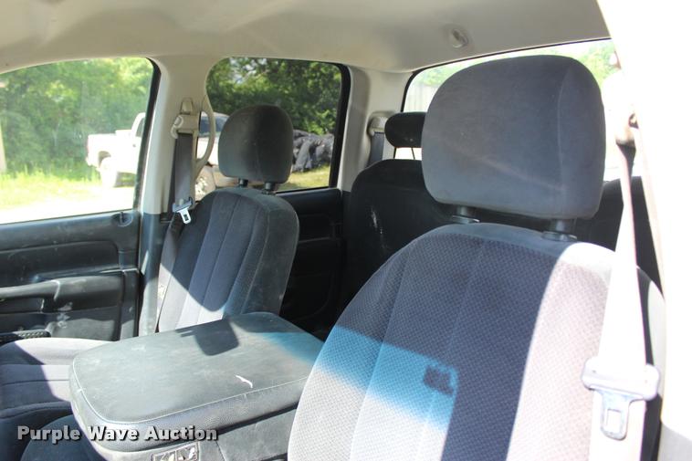 image for item DA2726 2005 Dodge Ram 1500 Quad Cab pickup truck