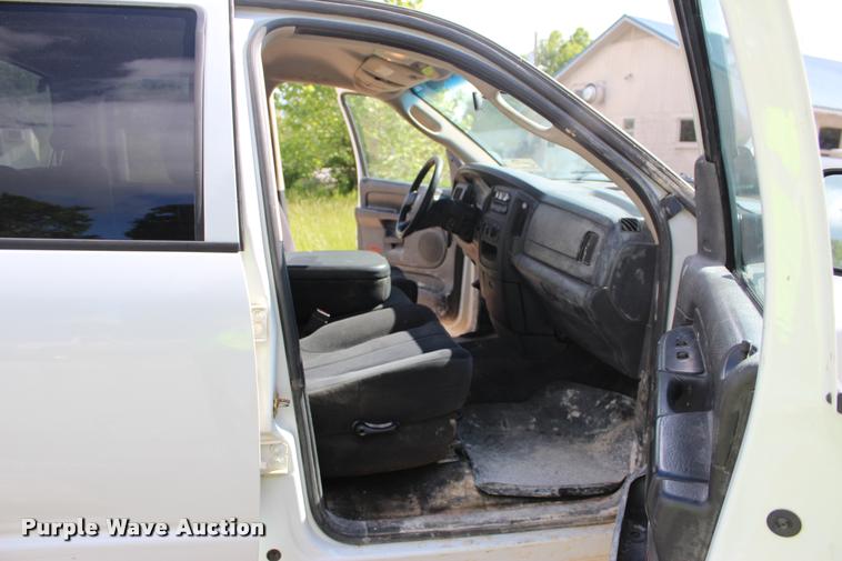 image for item DA2726 2005 Dodge Ram 1500 Quad Cab pickup truck