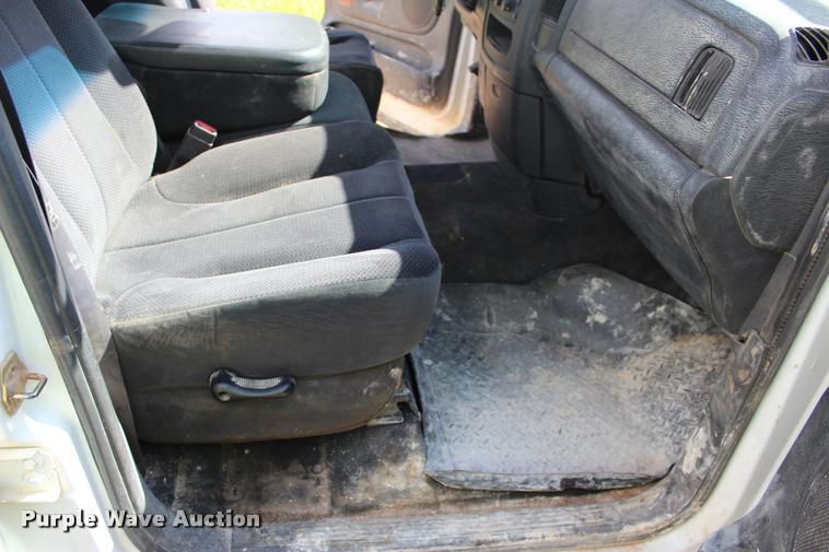 image for item DA2726 2005 Dodge Ram 1500 Quad Cab pickup truck