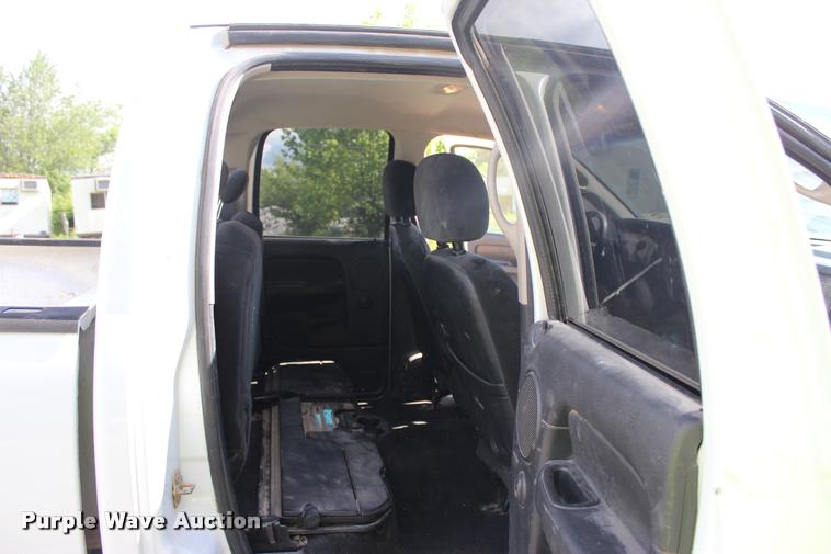 image for item DA2726 2005 Dodge Ram 1500 Quad Cab pickup truck