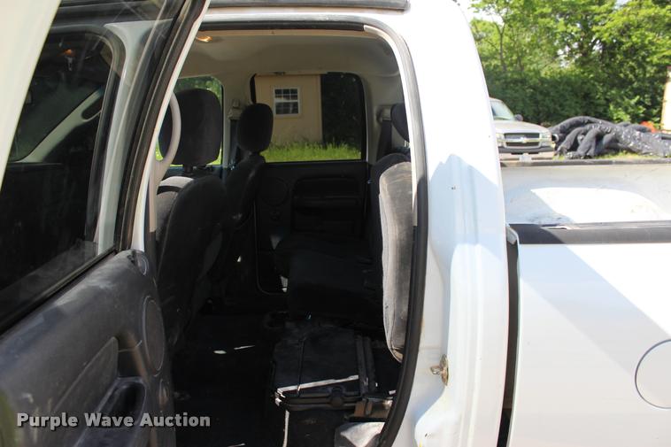 image for item DA2726 2005 Dodge Ram 1500 Quad Cab pickup truck