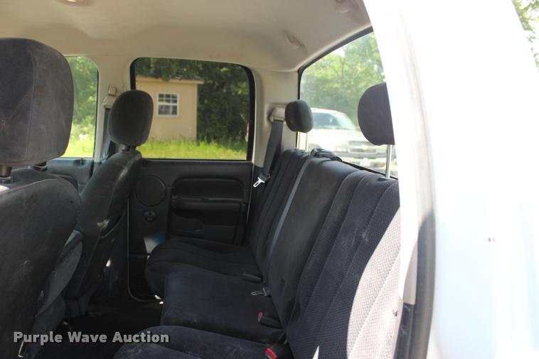 image for item DA2726 2005 Dodge Ram 1500 Quad Cab pickup truck