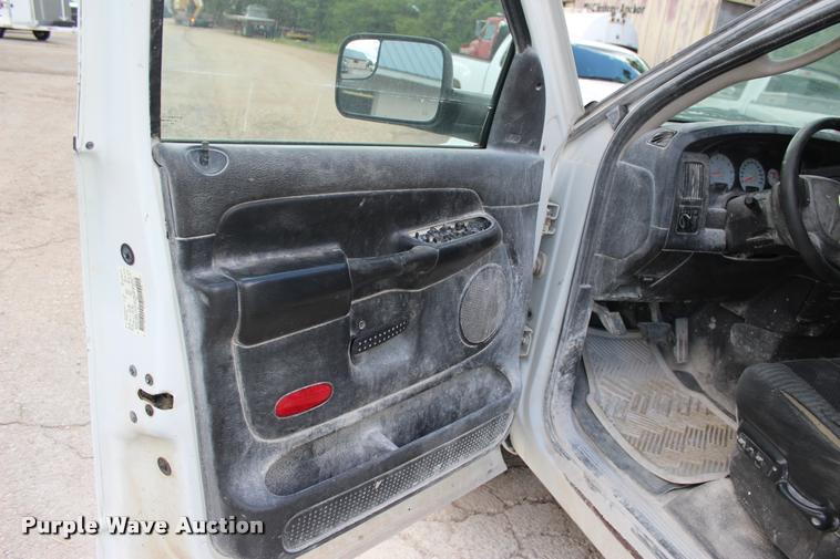 image for item DA2727 2005 Dodge Ram 1500 Quad Cab pickup truck