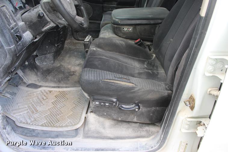 image for item DA2727 2005 Dodge Ram 1500 Quad Cab pickup truck