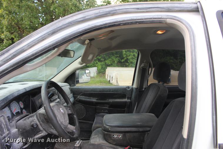 image for item DA2727 2005 Dodge Ram 1500 Quad Cab pickup truck