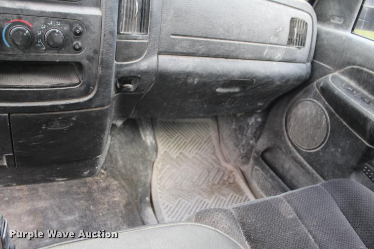 image for item DA2727 2005 Dodge Ram 1500 Quad Cab pickup truck