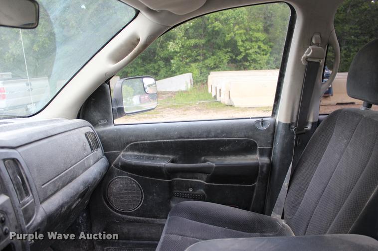 image for item DA2727 2005 Dodge Ram 1500 Quad Cab pickup truck