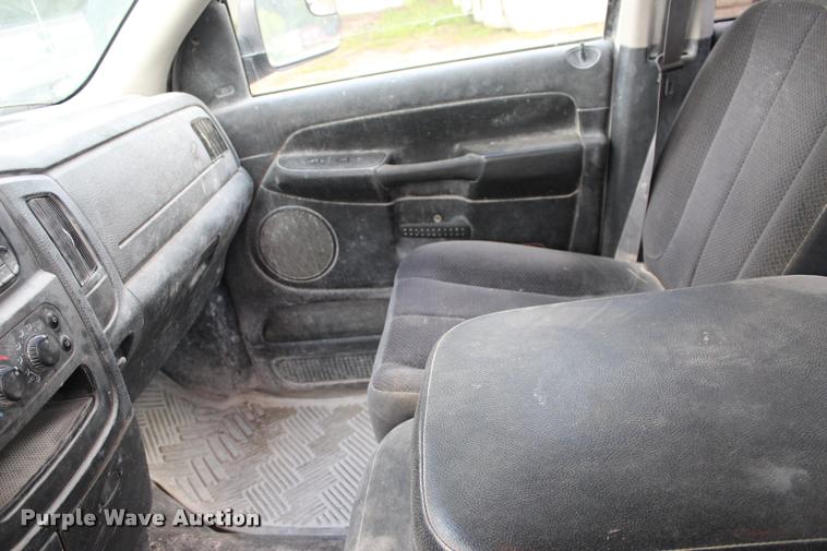 image for item DA2727 2005 Dodge Ram 1500 Quad Cab pickup truck