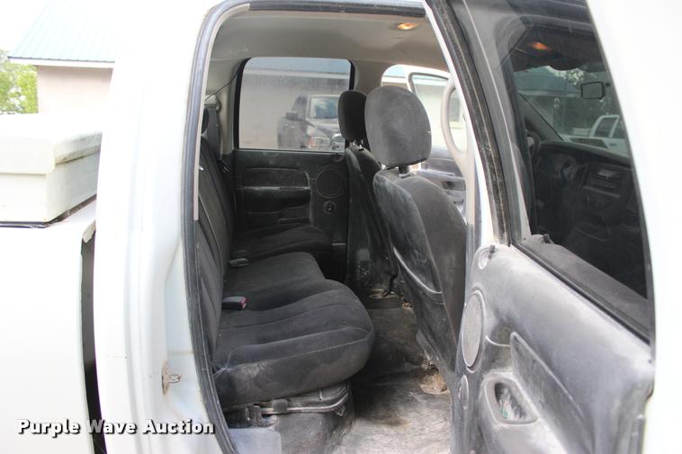 image for item DA2727 2005 Dodge Ram 1500 Quad Cab pickup truck