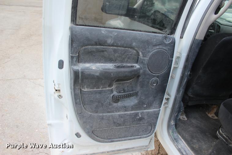 image for item DA2727 2005 Dodge Ram 1500 Quad Cab pickup truck