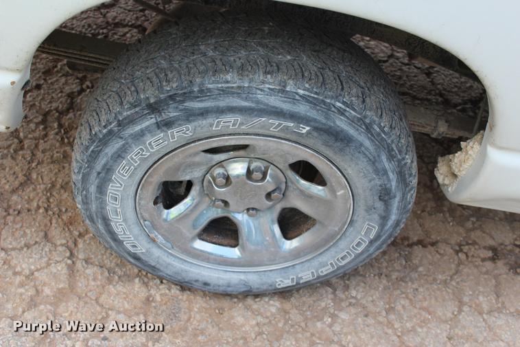 image for item DA2727 2005 Dodge Ram 1500 Quad Cab pickup truck