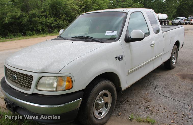image for item DA2728 2000 Ford F150 SuperCab pickup truck