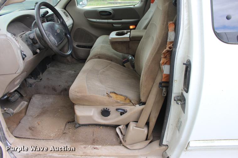 image for item DA2728 2000 Ford F150 SuperCab pickup truck