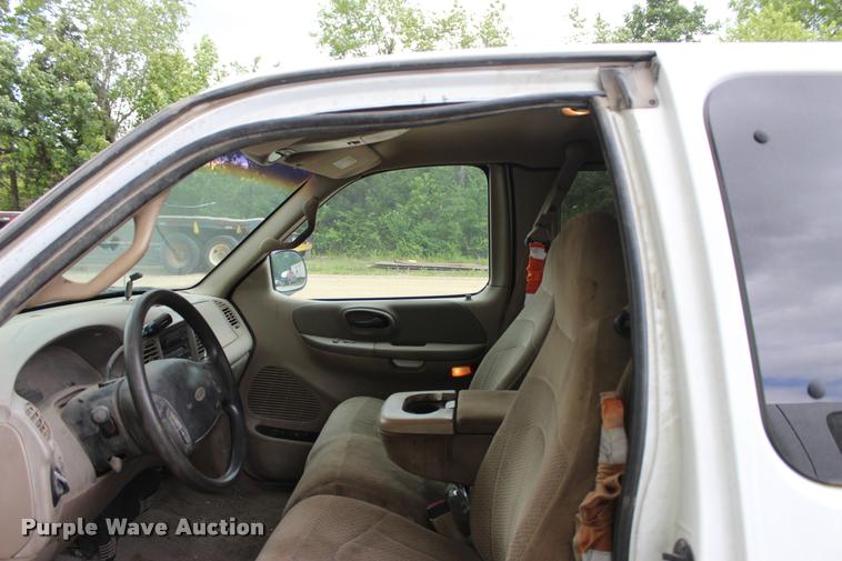 image for item DA2728 2000 Ford F150 SuperCab pickup truck