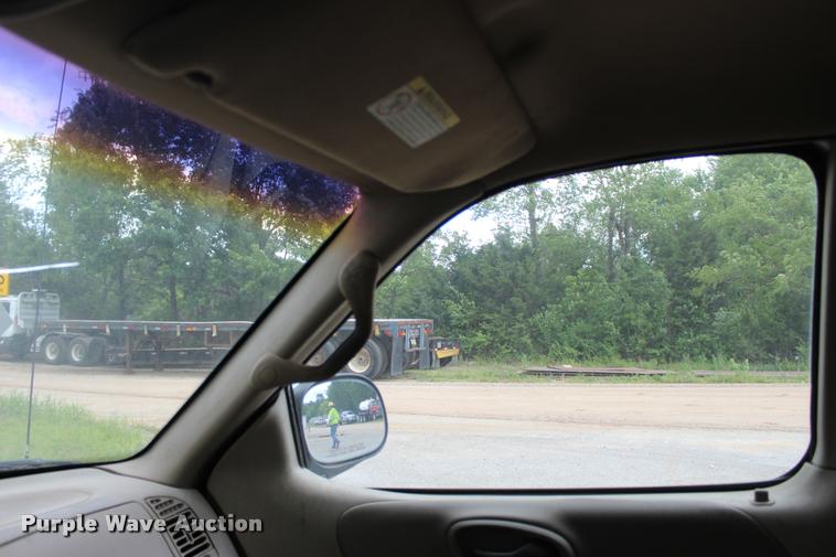 image for item DA2728 2000 Ford F150 SuperCab pickup truck