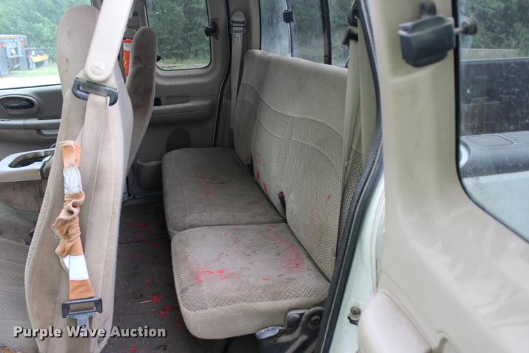 image for item DA2728 2000 Ford F150 SuperCab pickup truck