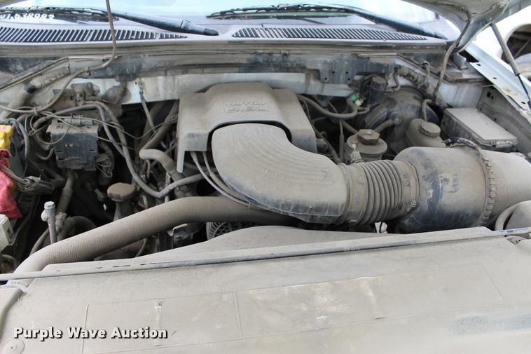 image for item DA2728 2000 Ford F150 SuperCab pickup truck