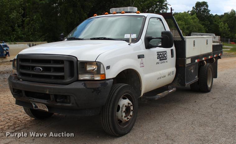 image for item DA2729 2002 Ford F550 flatbed truck