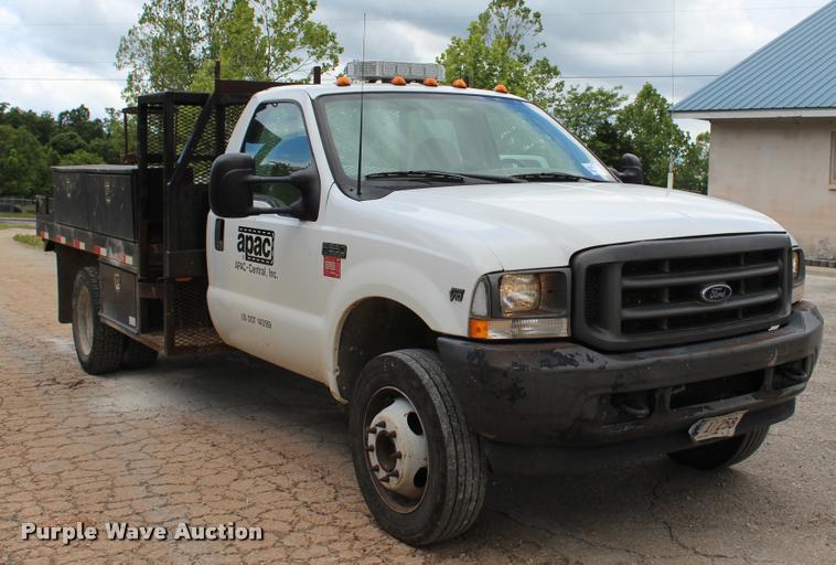 image for item DA2729 2002 Ford F550 flatbed truck
