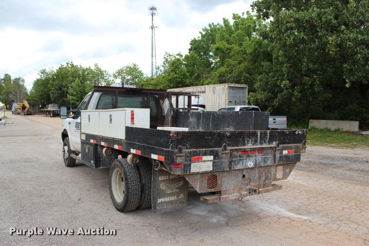 image for item DA2729 2002 Ford F550 flatbed truck