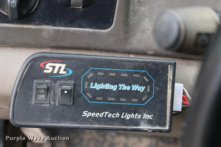 image for item DA2729 2002 Ford F550 flatbed truck