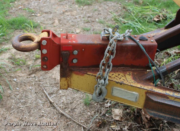 image for item DA2730 2006 Starlite 82-H206CR equipment trailer