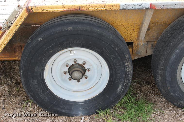 image for item DA2730 2006 Starlite 82-H206CR equipment trailer