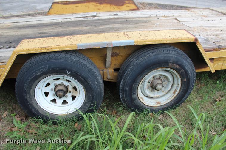 image for item DA2730 2006 Starlite 82-H206CR equipment trailer