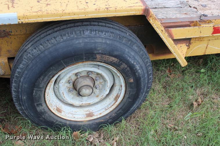 image for item DA2730 2006 Starlite 82-H206CR equipment trailer