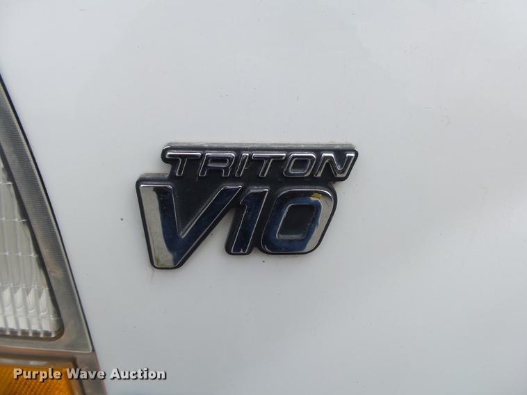 image for item DA2731 2003 Ford F550 truck cab and chassis