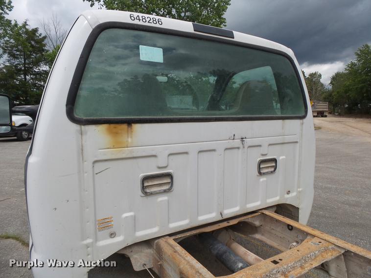 image for item DA2731 2003 Ford F550 truck cab and chassis