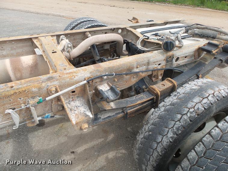 image for item DA2731 2003 Ford F550 truck cab and chassis