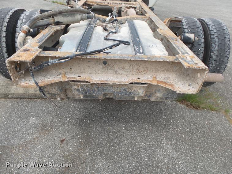 image for item DA2731 2003 Ford F550 truck cab and chassis