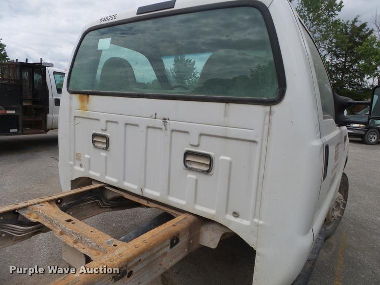 image for item DA2731 2003 Ford F550 truck cab and chassis
