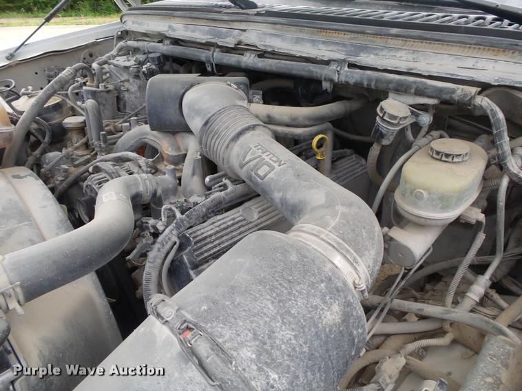 image for item DA2731 2003 Ford F550 truck cab and chassis