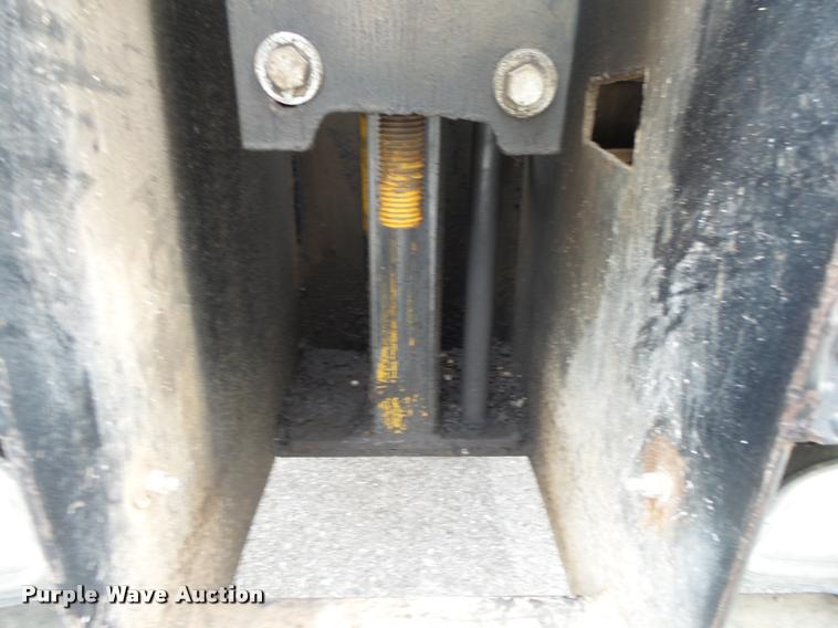 image for item DA2732 2003 Ford F250 Super Duty flatbed pickup truck