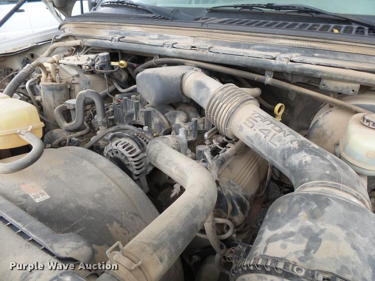 image for item DA2732 2003 Ford F250 Super Duty flatbed pickup truck