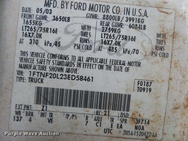 image for item DA2732 2003 Ford F250 Super Duty flatbed pickup truck