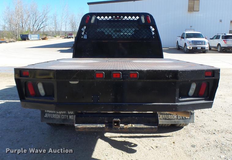 image for item DA3445 2010 Ford F350 Super Duty Crew Cab flatbed pickup truck