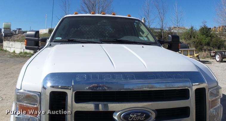 image for item DA3445 2010 Ford F350 Super Duty Crew Cab flatbed pickup truck