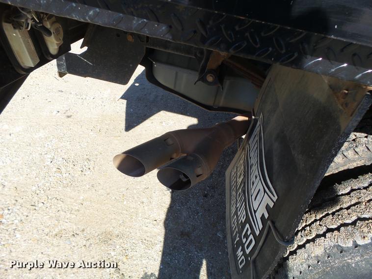 image for item DA3445 2010 Ford F350 Super Duty Crew Cab flatbed pickup truck