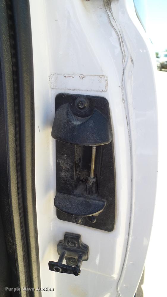 image for item DA6223 2002 Chevrolet Silverado 2500HD Ext. Cab pickup truck