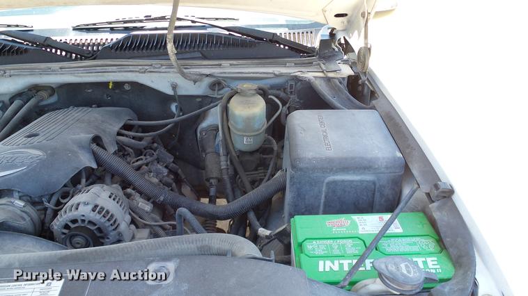 image for item DA6223 2002 Chevrolet Silverado 2500HD Ext. Cab pickup truck