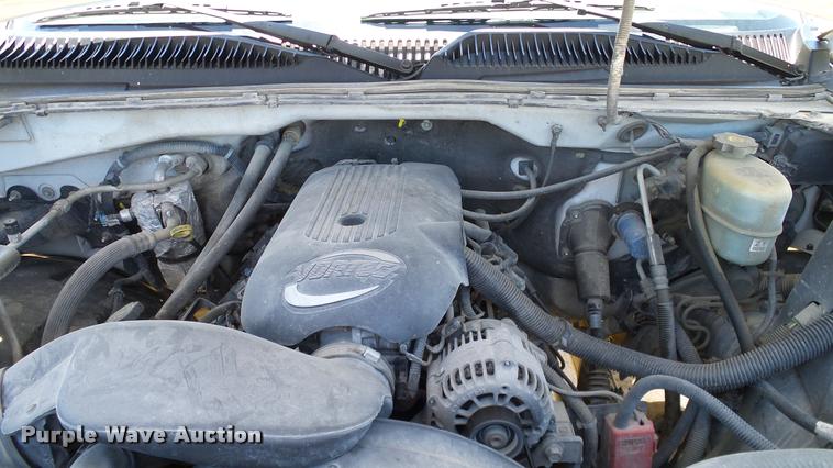 image for item DA6223 2002 Chevrolet Silverado 2500HD Ext. Cab pickup truck