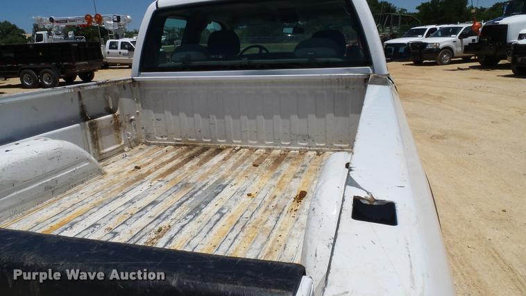 image for item DA6223 2002 Chevrolet Silverado 2500HD Ext. Cab pickup truck